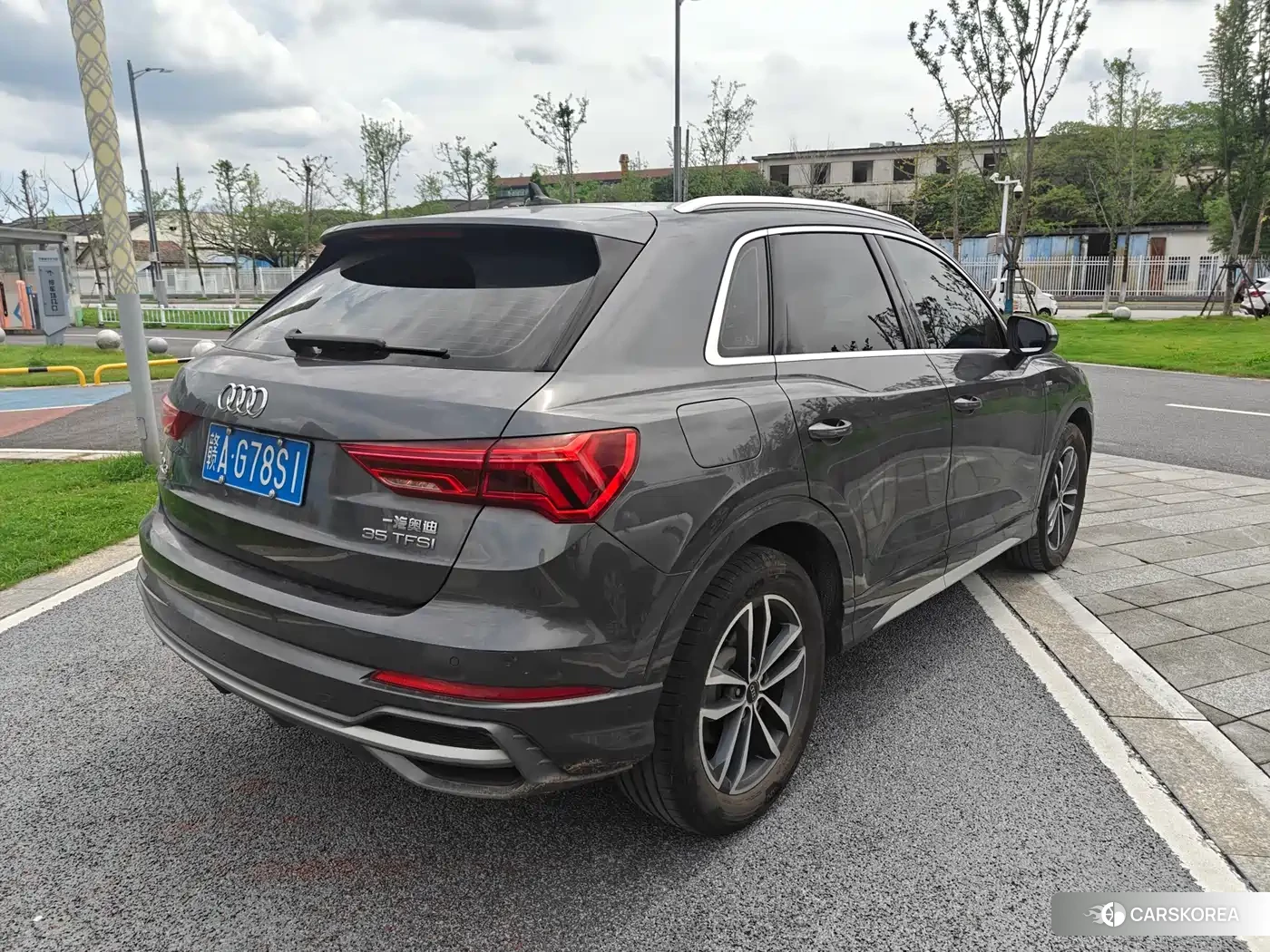 Audi Q3 2021 Silver/gray из Китая, фото 6
