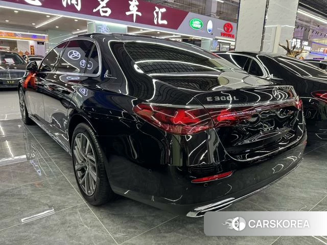 Mercedes-Benz E-class 2024 Черный из Китая, фото 6