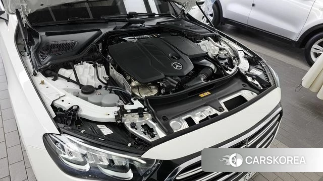 Mercedes-Benz E-Class W214 id 4408102 из Кореи 16