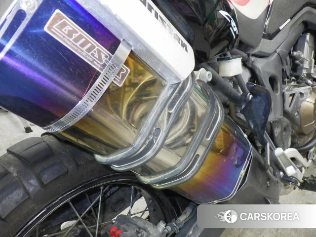 Проданный Honda CRF1000L AFRICA TWIN id 3948048 из Японии, фото 28