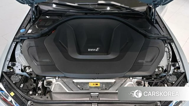 BMW i4 id 4612655 из Кореи 16