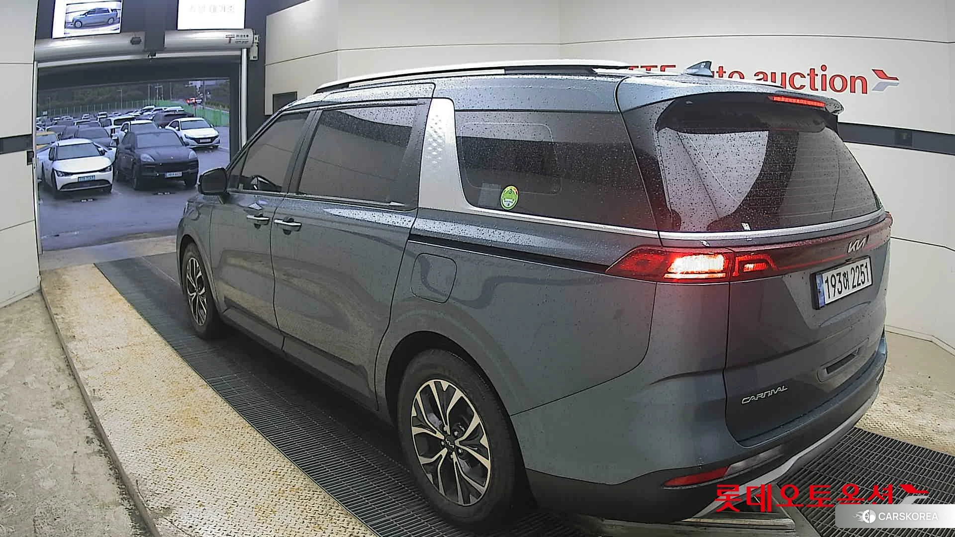 Kia Carnival id 4289435 из Кореи 31