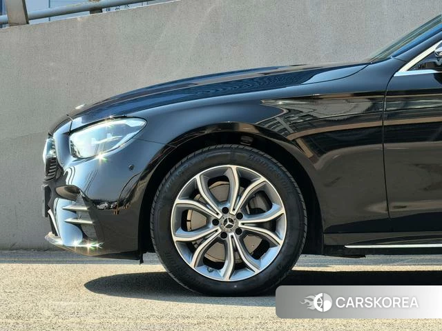 Mercedes-Benz E-class id 4213426 из Китая 13
