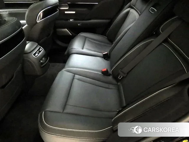 Genesis G90 (RS4) id 3074264 из Кореи 16