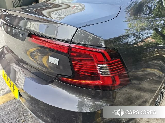 Volvo S90 PHEV id 4214095 из Китая 21