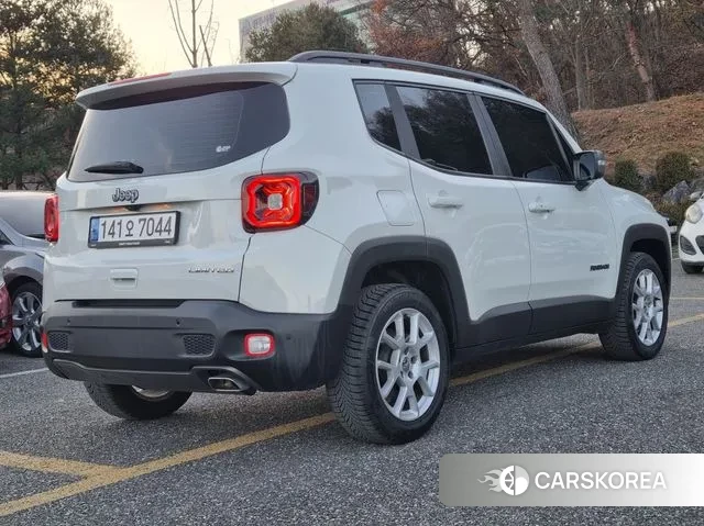 Jeep Renegade id 3027800 из Кореи 16