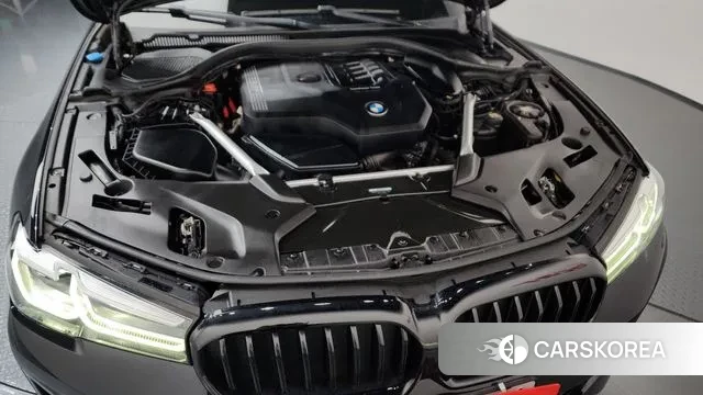 BMW 5 Series (G30) id 3438112 из Кореи 16