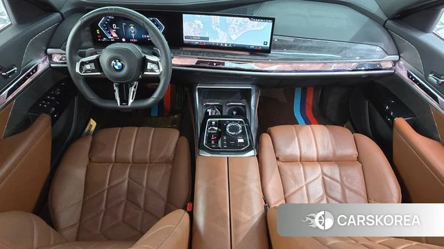BMW 7 Series (G70) id 4578978 из Кореи 31