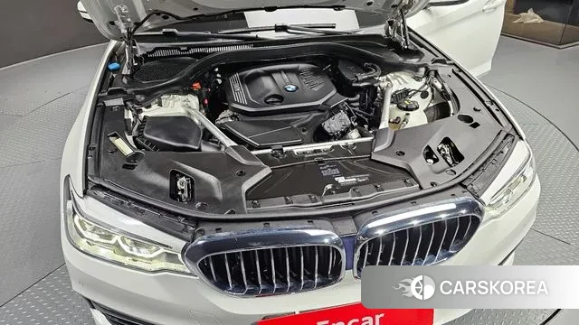 BMW 5 Series (G30) id 3396442 из Кореи 16