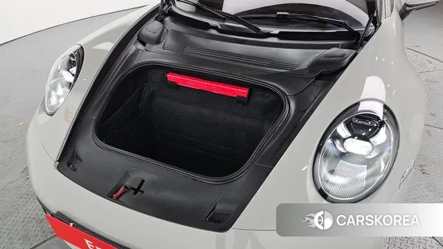 Porsche 911(992) id 3571490 из Кореи 16