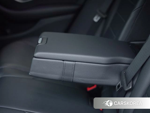 Mercedes-Benz Class C id 3890796 из Китая 24