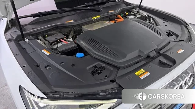 Audi e-Tron id 3640195 из Кореи 16