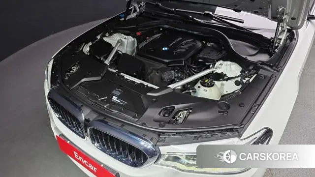 BMW 5 Series (G30) id 3275193 из Кореи 16