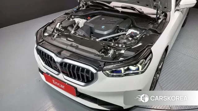 BMW 5 Series (G60) id 3674569 из Кореи 16