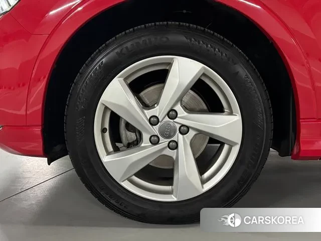 Audi Q3 (F3) id 3772403 из Кореи 14