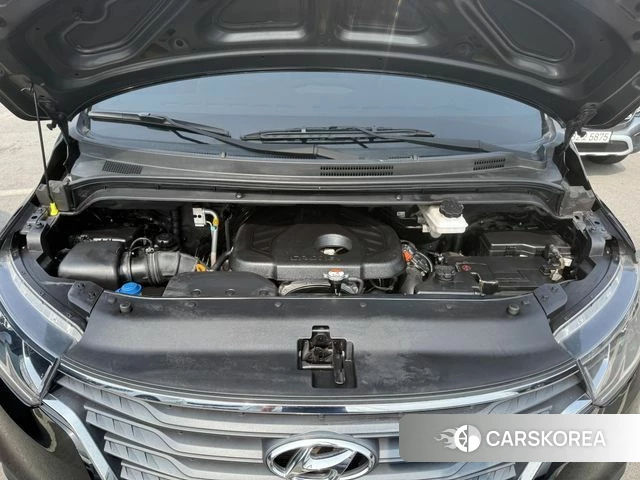 Hyundai The New Grand Starex id 3853598 из Кореи 16