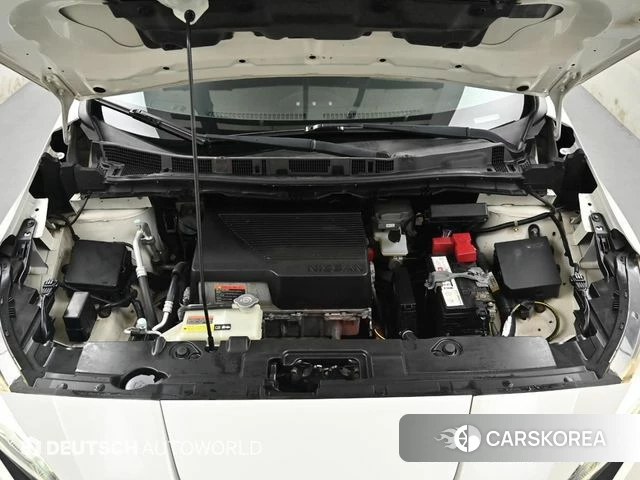 Nissan Leaf (ZE1) id 4269131 из Кореи 16