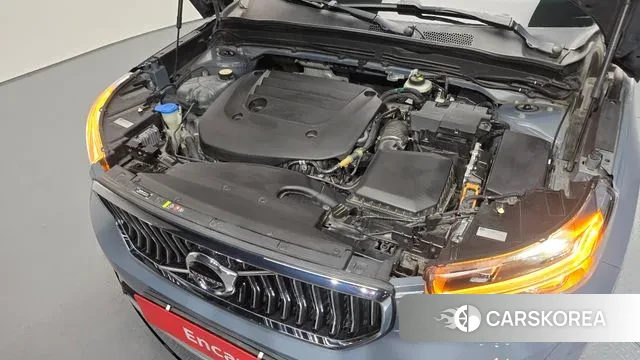 Volvo XC40 id 3765692 из Кореи 16