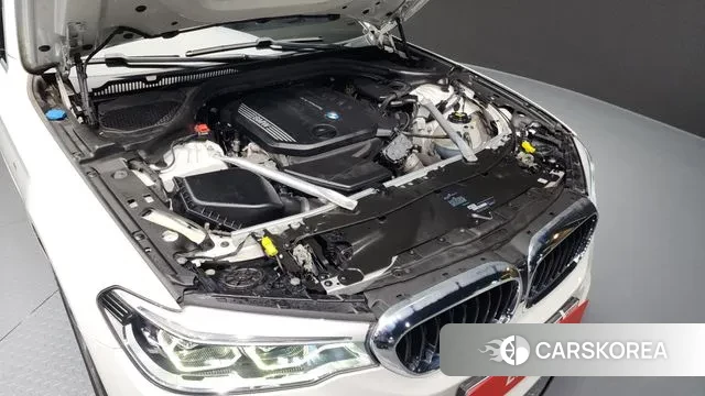 BMW 5 Series (G30) id 3552480 из Кореи 16