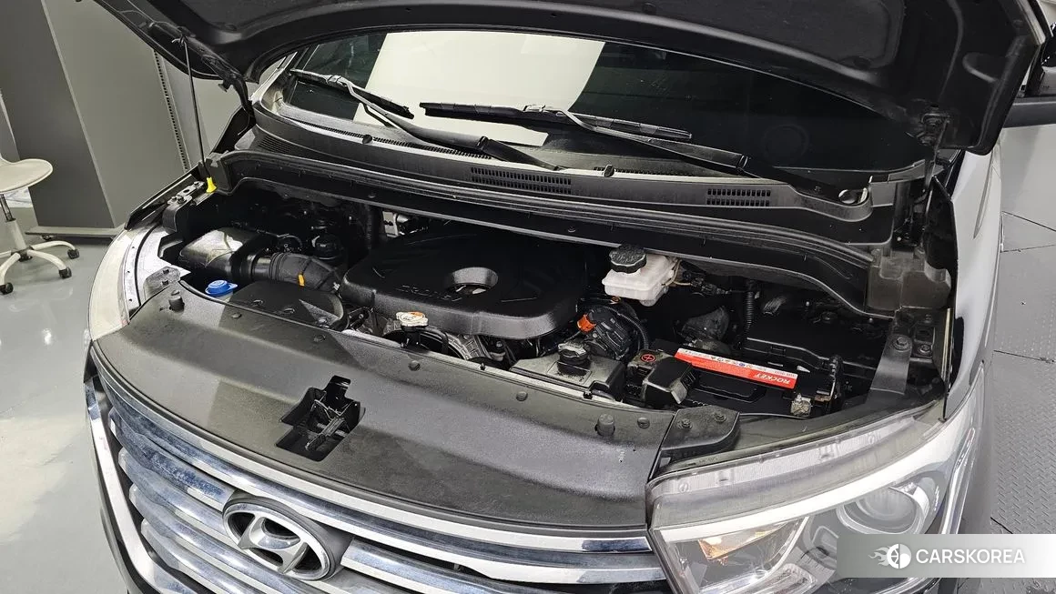 Hyundai The New Grand Starex id 2053719 из Кореи 16