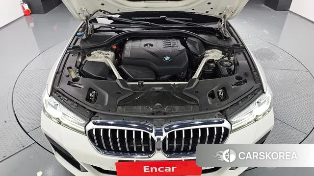 BMW 5 Series (G30) id 3016844 из Кореи 16