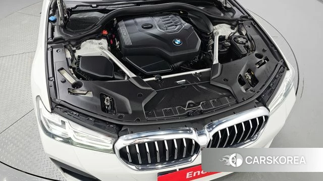 BMW 5 Series (G30) id 3877257 из Кореи 16
