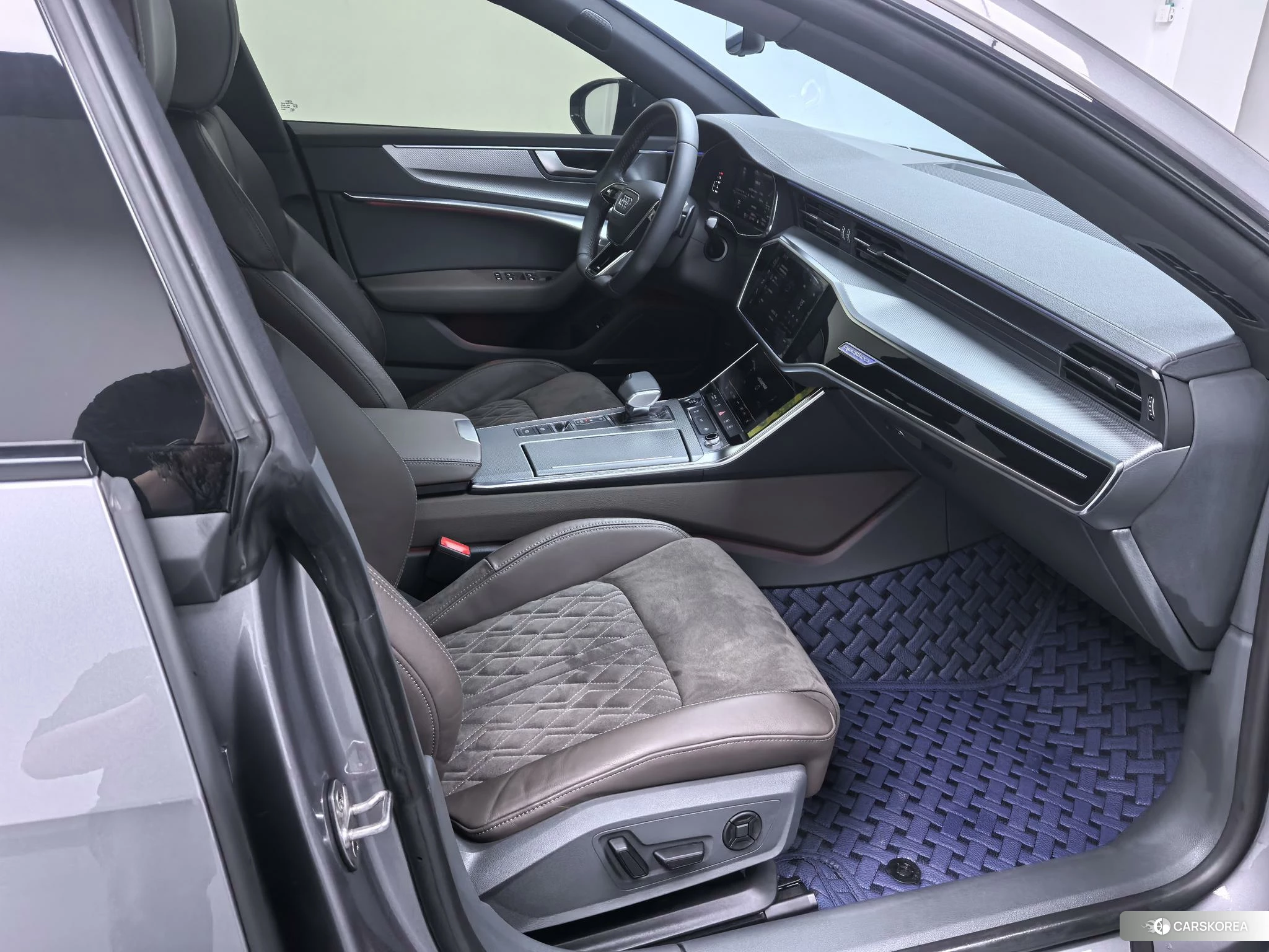Audi A7L id 4461326 из Китая 14