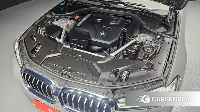 BMW 5 Series (G30) id 3059513 из Кореи 16