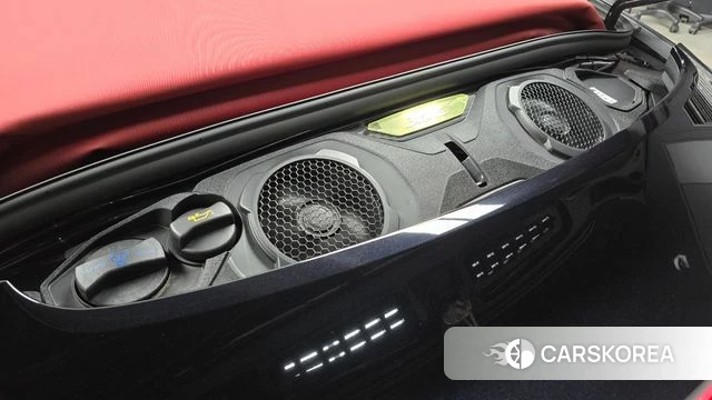 Porsche 911(992) id 4308103 из Кореи 31