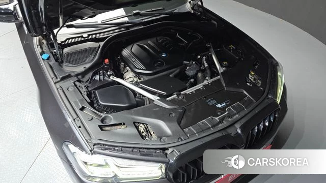 BMW 5 Series (G30) id 4245083 из Кореи 29