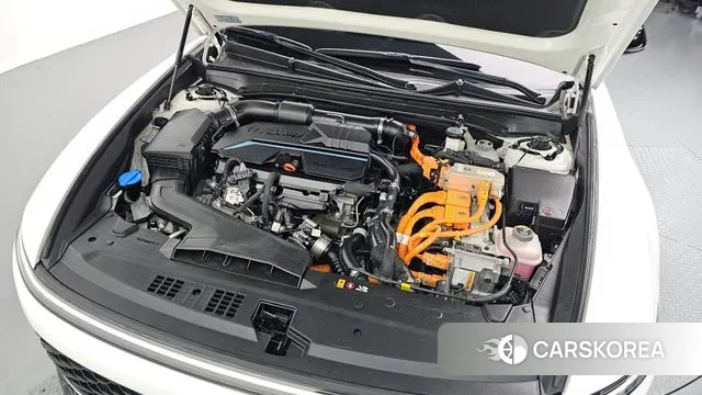 Hyundai Grandeur Hybrid (GN7) id 3410663 из Кореи 16