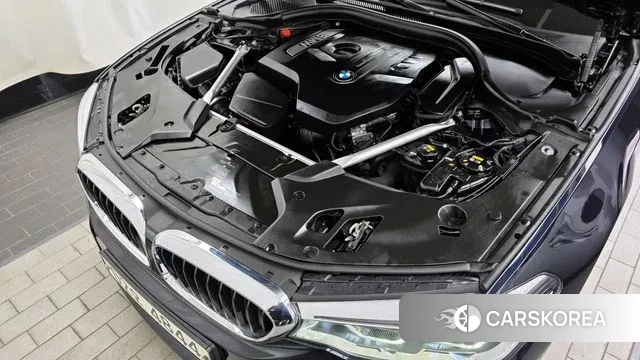 BMW 5 Series (G30) id 3772891 из Кореи 16