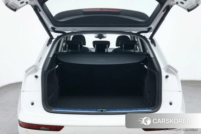 Audi Q5L id 4262218 из Китая 20