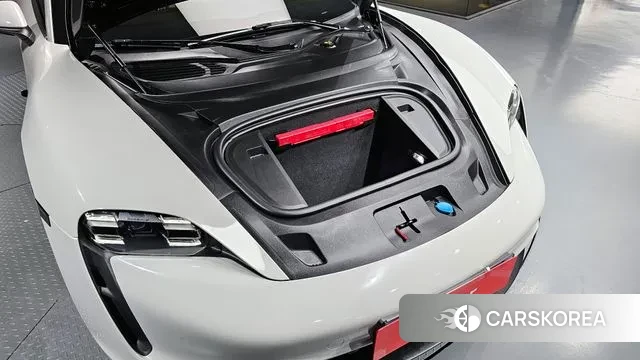 Porsche Taycan id 3462684 из Кореи 16