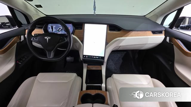 Tesla Model X id 4551373 из Кореи 29
