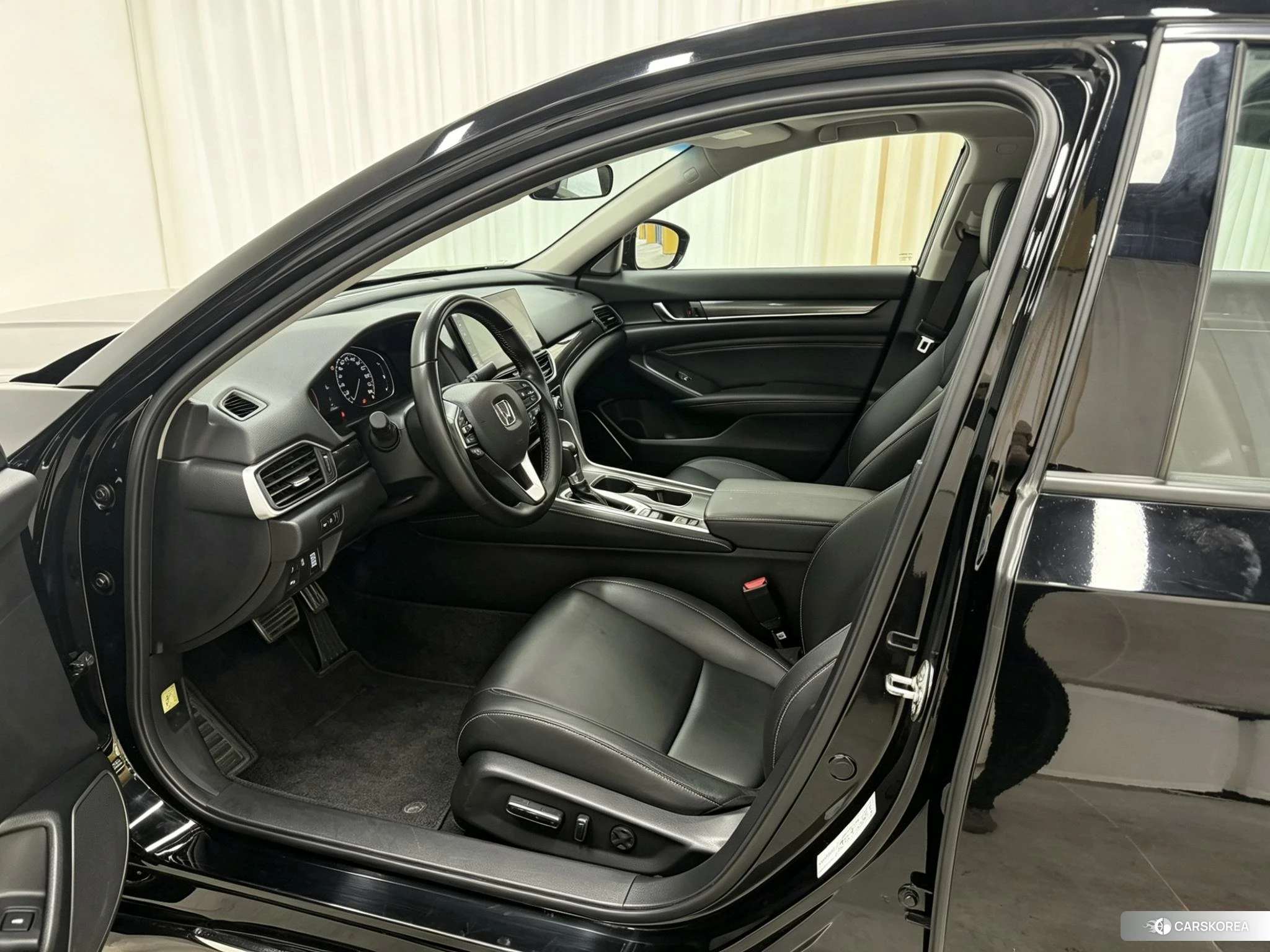 Honda Accord id 4505014 из Китая 16