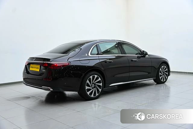 Mercedes-Benz E-class id 4272583 из Китая 16