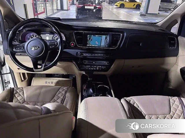 Kia The New Carnival id 3021085 из Кореи 16