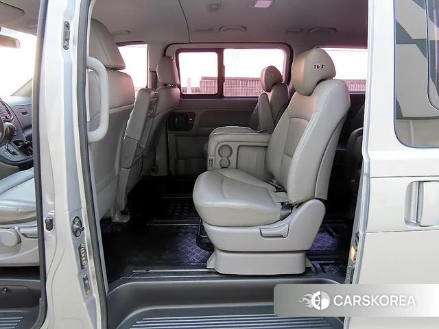 Hyundai The New Grand Starex id 4180618 из Кореи 16