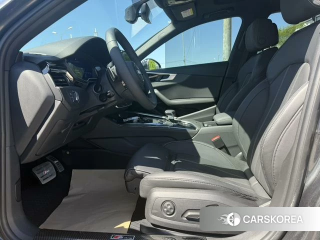 Audi A4L id 4272112 из Китая 7