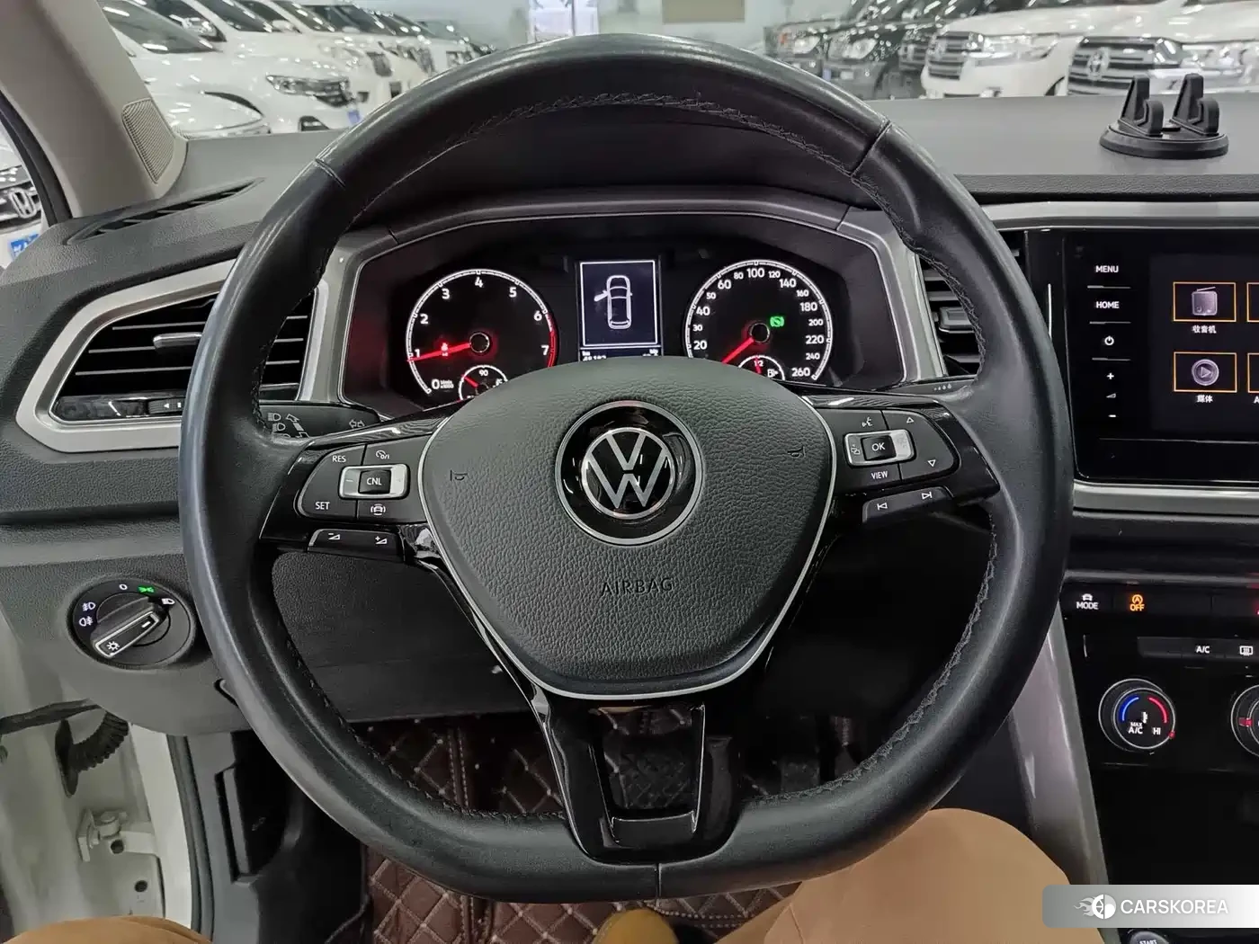 Volkswagen T-ROC exploring Songs id 4546415 из Китая 16