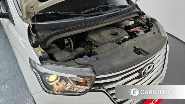 Hyundai The New Grand Starex id 4345782 из Кореи 16