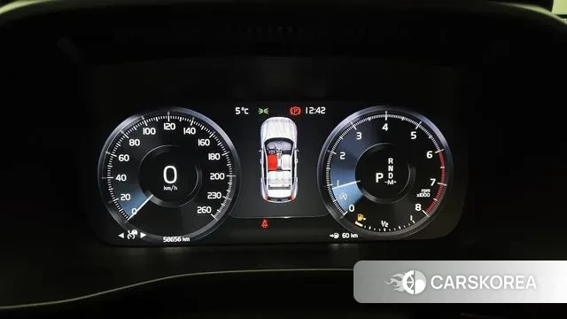 Volvo XC40 id 3772304 из Кореи 16