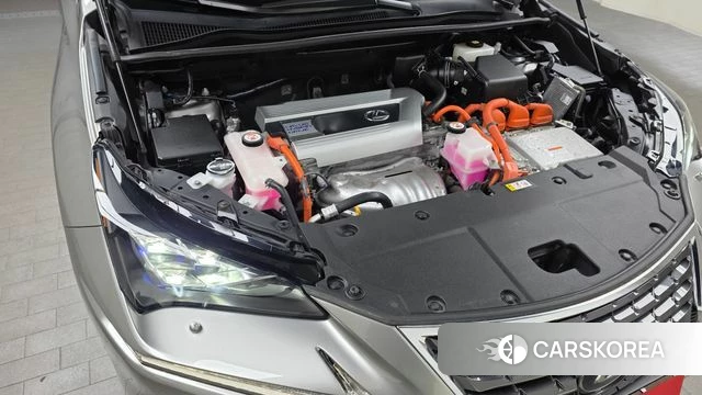 Lexus NX300h id 4764426 из Кореи 28