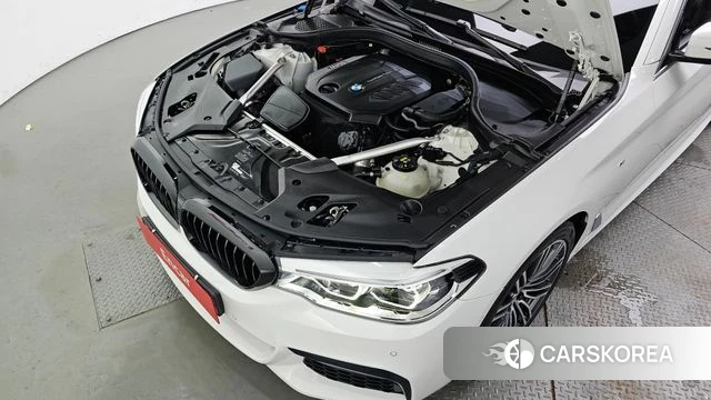 BMW 5 Series (G30) id 4683717 из Кореи 16