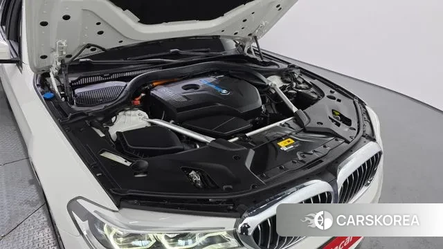 BMW 5 Series (G30) id 3568074 из Кореи 16