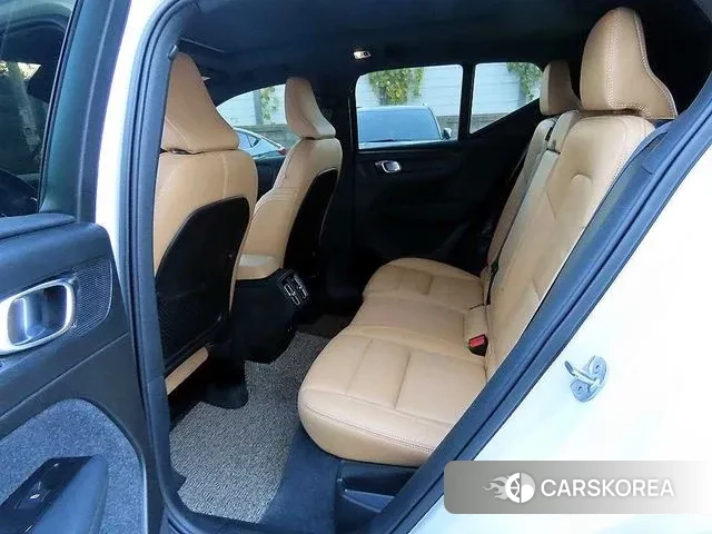 Volvo XC40 id 3371489 из Кореи 16