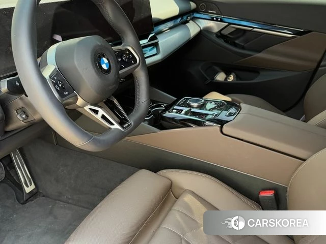 BMW 5 Series (G60) id 4441465 из Кореи 8