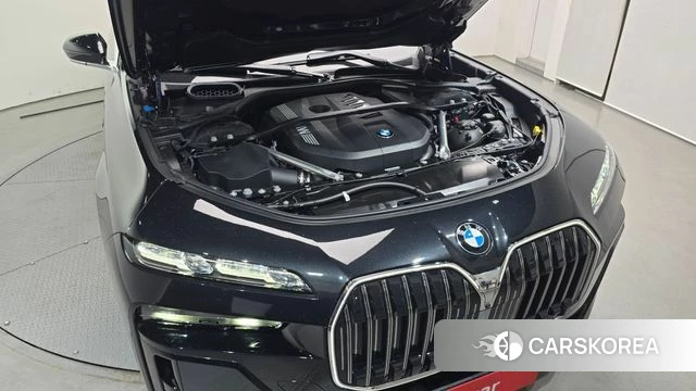 BMW 7 Series (G70) id 4487947 из Кореи 29