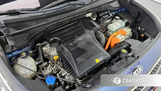 Kia Niro id 2981702 из Кореи 16